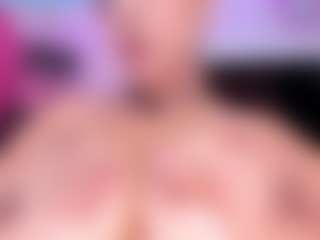 Queen S.'s Live Sex Cam Show