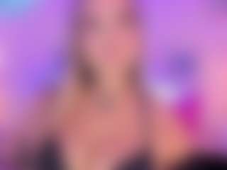 Live cam show with Queen S. - Squirt Curvy on CamSodaAdn
