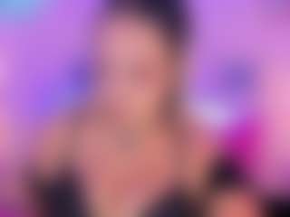 Live cam show with Queen S. - Big Ass on Pornisteam.com