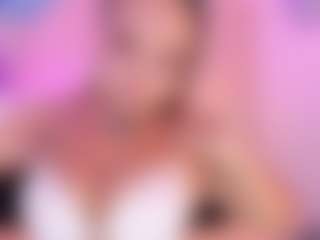 Queen S.'s Live Sex Cam Show