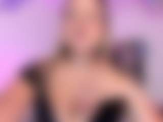 Queen S.'s Live Sex Cam Show