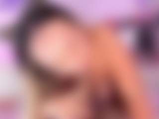 Queen S.'s Live Sex Cam Show