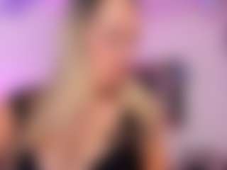 Queen S.'s Live Sex Cam Show