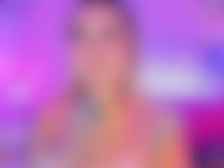 Live cam show with Queen S. - Bedroom on StripNow
