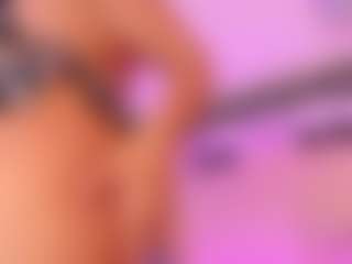 Queen S.'s Live Sex Cam Show