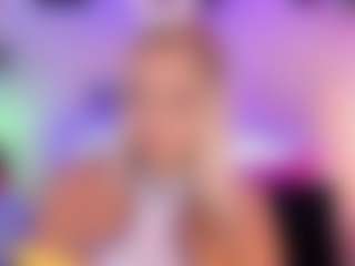 Live cam show with Queen S. - Smoking on Camiplay Live