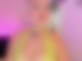 Queen S.'s Live Sex Cam Show