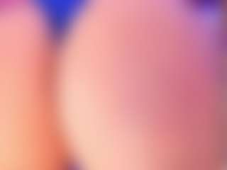 Live cam show with Queen S. - Fingering on Camsoda
