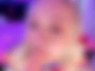 Queen S.'s Live Sex Cam Show