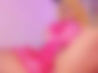 Queen S.'s Live Sex Cam Show