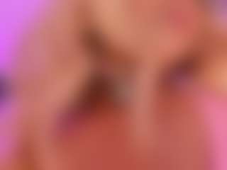 Queen S.'s Live Sex Cam Show