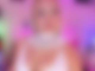 Queen S.'s Live Sex Cam Show