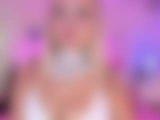 Queen S.'s Live Sex Cam Show