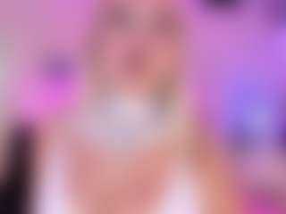 Queen S.'s Live Sex Cam Show