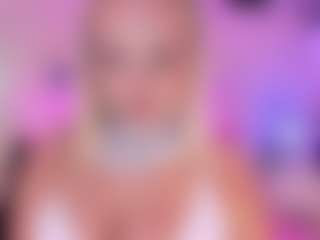 Queen S.'s Live Sex Cam Show