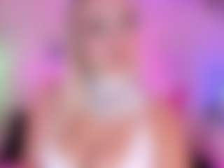 Queen S.'s Live Sex Cam Show