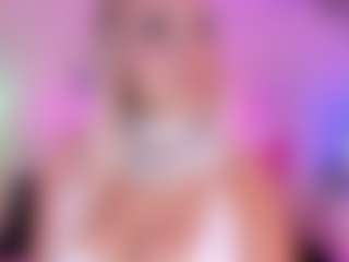 Queen S.'s Live Sex Cam Show