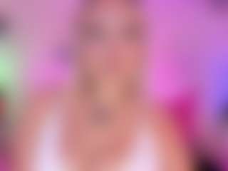 Queen S.'s Live Sex Cam Show