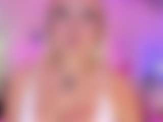 Queen S.'s Live Sex Cam Show