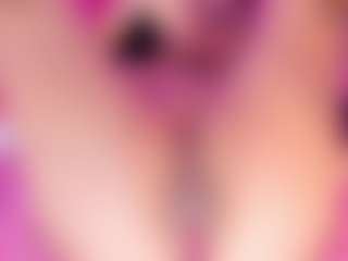 Queen S.'s Live Sex Cam Show