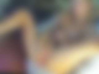 bella-sweeet's Live Sex Cam Show