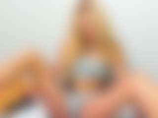 bella-sweeet's Live Sex Cam Show