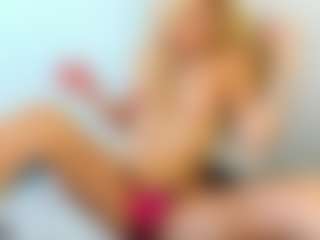 bella-sweeet's Live Sex Cam Show