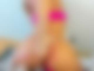 bella-sweeet's Live Sex Cam Show
