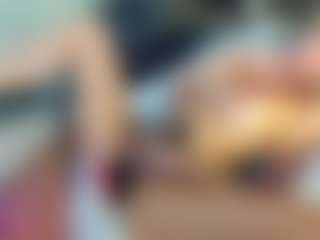 bella-sweeet's Live Sex Cam Show