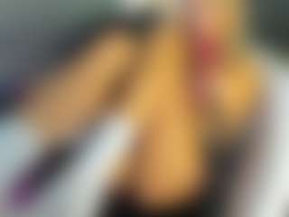 bella-sweeet's Live Sex Cam Show