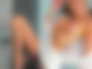 bella-sweeet's Live Sex Cam Show