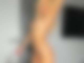 bella-sweeet's Live Sex Cam Show