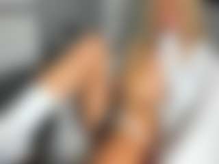 bella-sweeet's Live Sex Cam Show