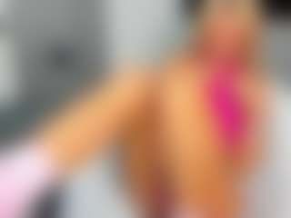 bella-sweeet's Live Sex Cam Show