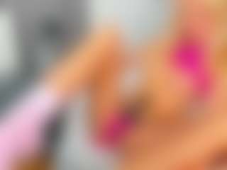 bella-sweeet's Live Sex Cam Show