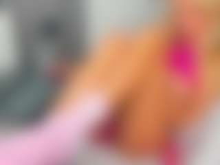 bella-sweeet's Live Sex Cam Show
