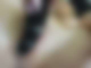 bella-sweeet's Live Sex Cam Show