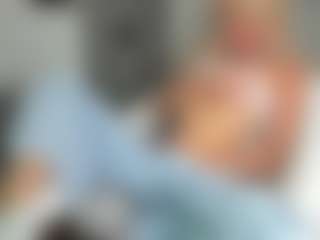 bella-sweeet's Live Sex Cam Show