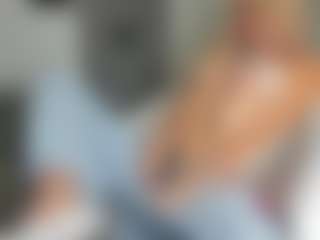 bella-sweeet's Live Sex Cam Show