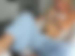bella-sweeet's Live Sex Cam Show