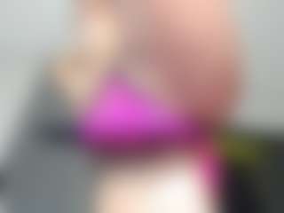 bella-sweeet's Live Sex Cam Show