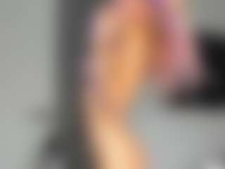 bella-sweeet's Live Sex Cam Show