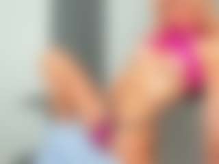 bella-sweeet's Live Sex Cam Show