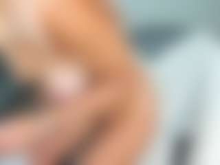 bella-sweeet's Live Sex Cam Show