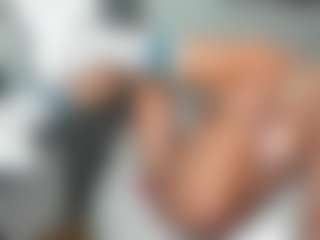 bella-sweeet's Live Sex Cam Show
