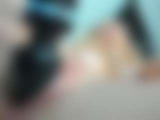 bella-sweeet's Live Sex Cam Show