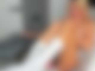 bella-sweeet's Live Sex Cam Show