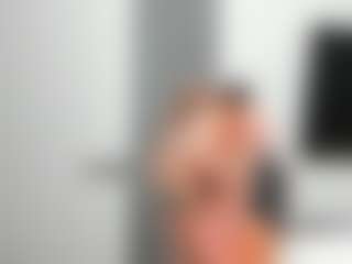 bella-sweeet's Live Sex Cam Show
