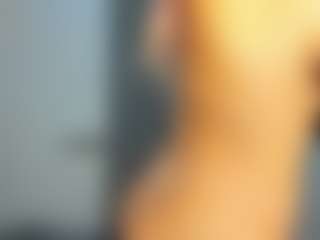 Live cam show with bella-sweeet - Freak on SinfulBabes