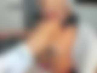bella-sweeet's Live Sex Cam Show